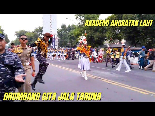 Mantap! Keren! Hebat! Aksi Taruna Taruni AAL Drumband Gita Jala Taruna