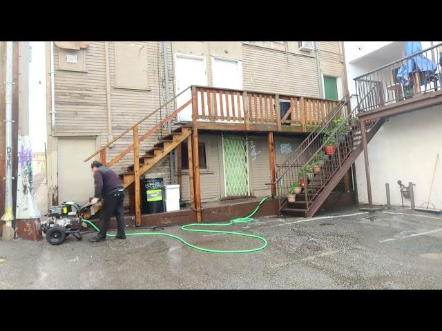 Vancouver alleyway cleaning