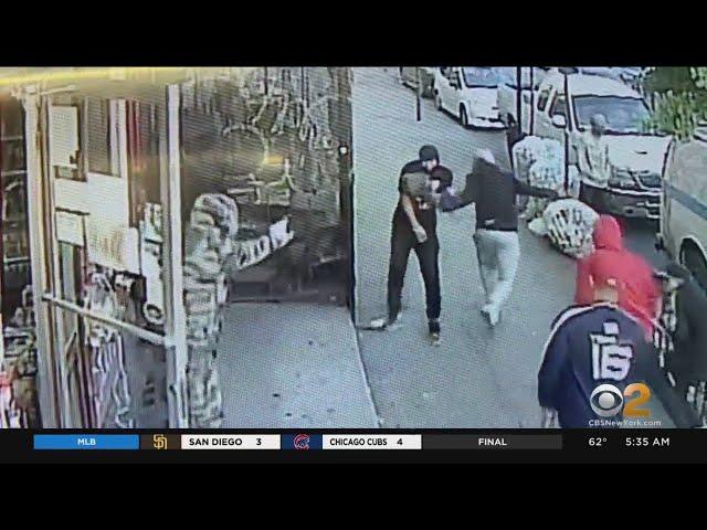 Gunfight Caught On Video In Brooklyn