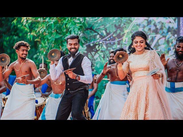 Kerala Wedding Couple Surprise Shinkari Melam Performance | കല്യാണ ചെക്കൻ നയിക്കുന്ന ശിങ്കാരി മേളം