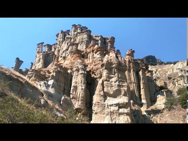 KULA PERİ BACALARI TABİAT ANITI. Kula Jeoparkı. Ege'nin peri bacaları Kuladokya mutlaka görülmeli