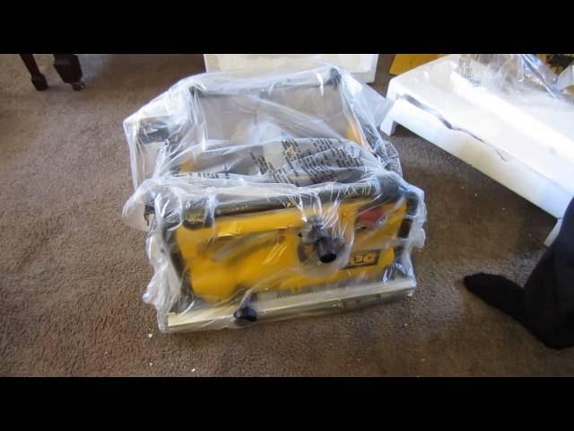 Quick Unboxing DeWALT DW745 Table Saw