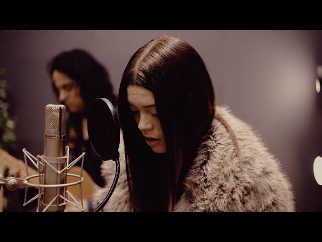 Courtney Hadwin - Call Me Back (Live At Metropolis Studios)