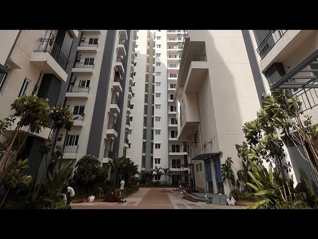 489 Gated Community 2.5BHK Flat For Sale At Manikonda Puppalguda,6305278214