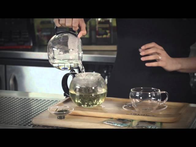 How to make the Perfect Green Tea - Twinings Foodservice