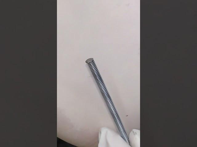 Geniale D.I.Y. Technik, um Gewindestangen zu entgraten und zu reparieren
