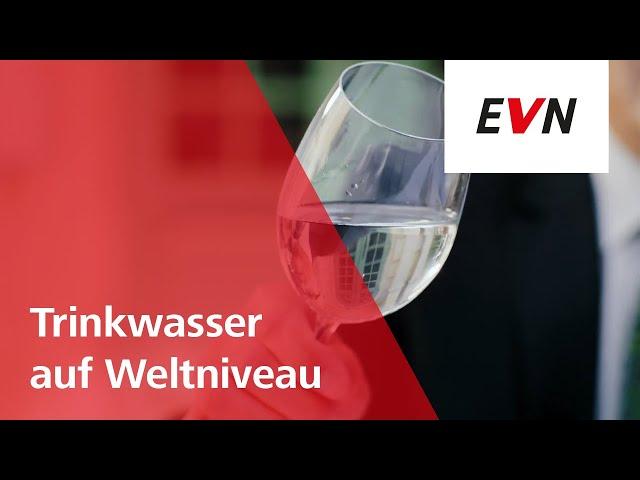 Trinkwasser auf Weltniveau – Wassersommelier August Teufl testet EVN Wasser