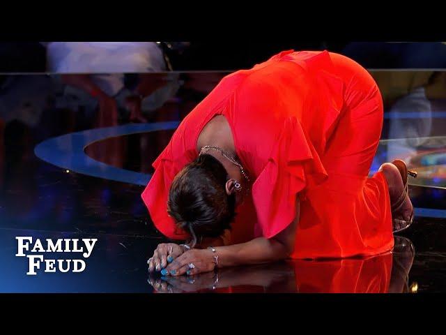 Epic Fast Money comeback brings Ella to her knees!