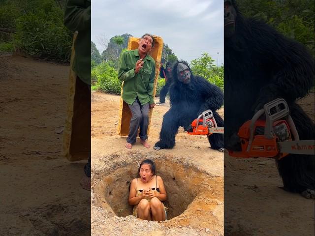 2 Ferocious Gorilla Monsters Attack A Beautiful Brave Girl And A Poor Old Man In A Deep Pit.
