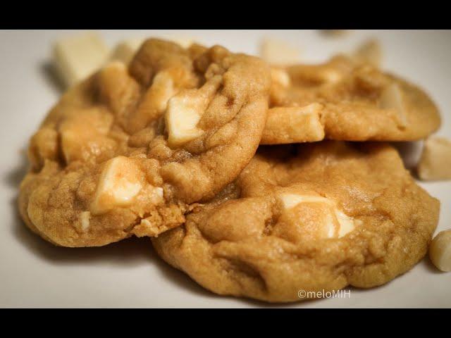 White Chocolate Macadamia Nut Cookies 