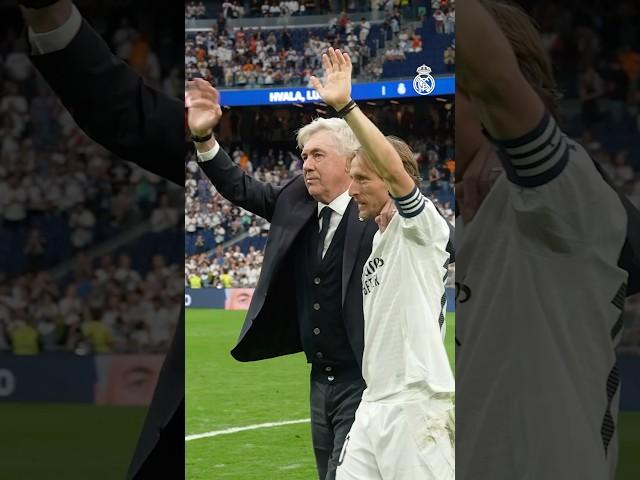  An emotional tribute to Modrić and Ancelotti at the Bernabéu! #FlyBetter #Emirates #RealMadrid