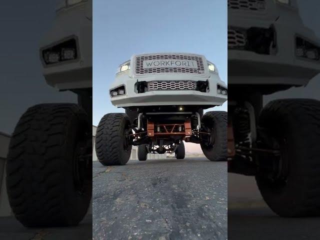 @DMAXRYNO showing off his front end and spotless GMC #workforit
