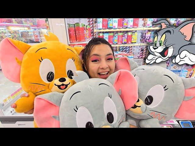 Tom and Jerry Claw Machines and Café in Japan!