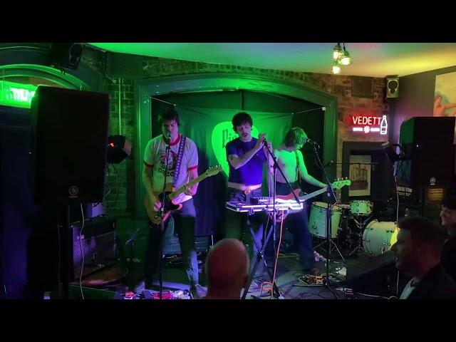 YAANG - Airport Bar Fight (The Garribaldi Hotel, Northampton, 16/02/24)