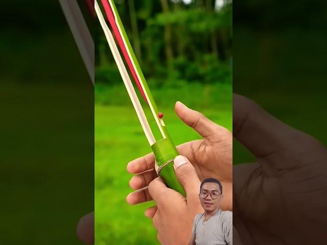 BAMBOO CREATIONS WITH PENCIL SIZE BAMBOO STICK SLINGSHOOT #bamboo #bambooart #slingshots #diy