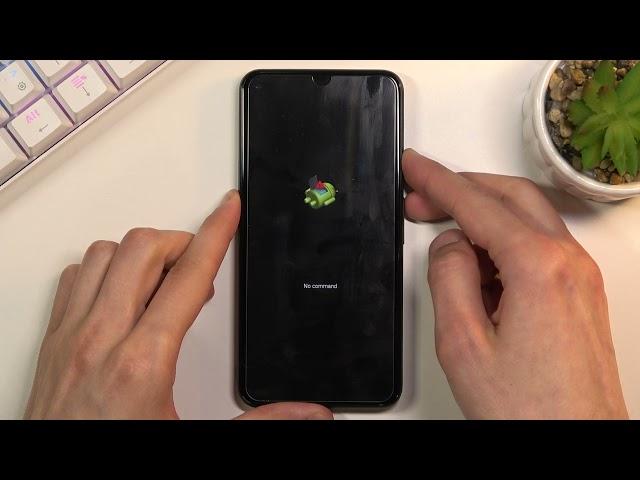 How to Hard Reset GOOGLE Pixel 5 - Factory Data Reset by Recovery Mode / Bypass Screen Lock