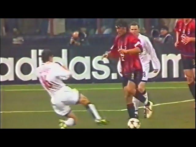 Roy Keane tries to break Maldini’s legs