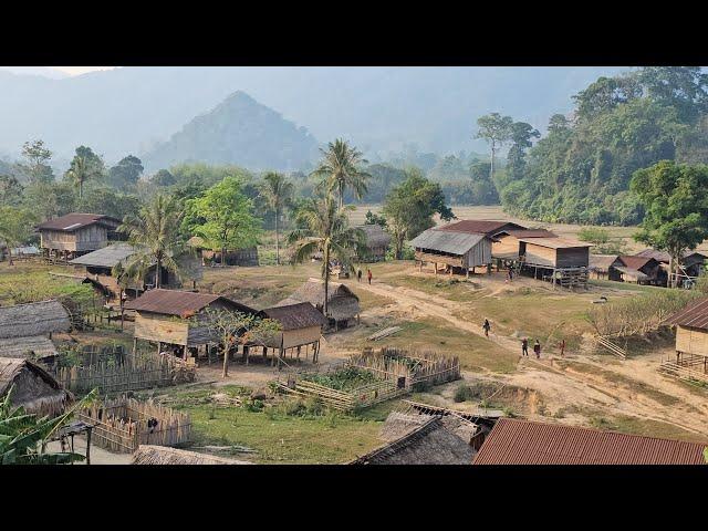 Beautiful Village in Laos หมู่บ้านที่สวยที่สุดที่เคยเห็น /หมู่บ้านลืกลับที่กลางป่าลืก Rural in Laos.