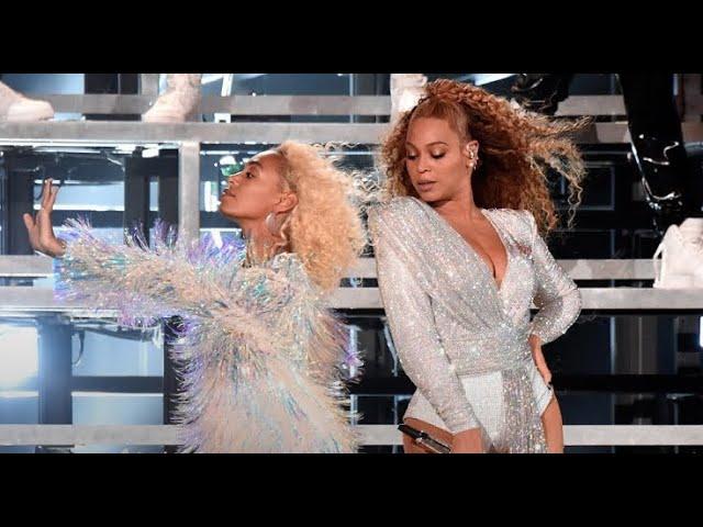 Beyoncé & Solange dancing in Homecoming 