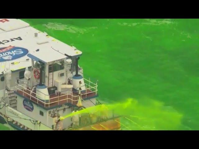 Chicago river dyed green for St. Patrick's Day