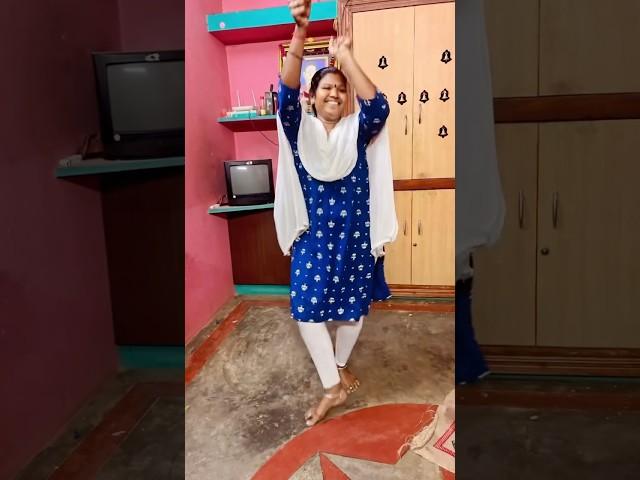 Lalitha Full Enjoy Panni Dance  Aditta Ah Pudichi Like Pannuga #enjoymentdance #Fulljolly #dance