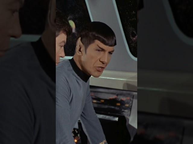 Spock confused by the computers #facts #theoriginalseries #startrek #spock #mccoy #shortsfeed #short