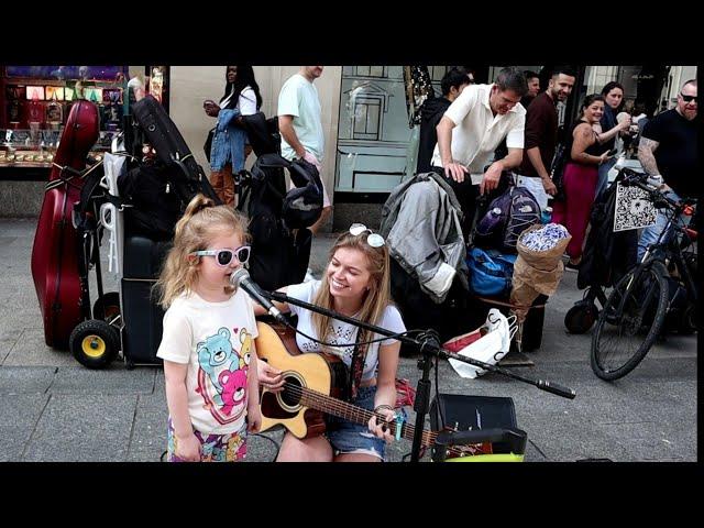 Adorable Moment A Little Girl Gets To Sing (ABBA) with Zoe Clarke on Grafton Street.