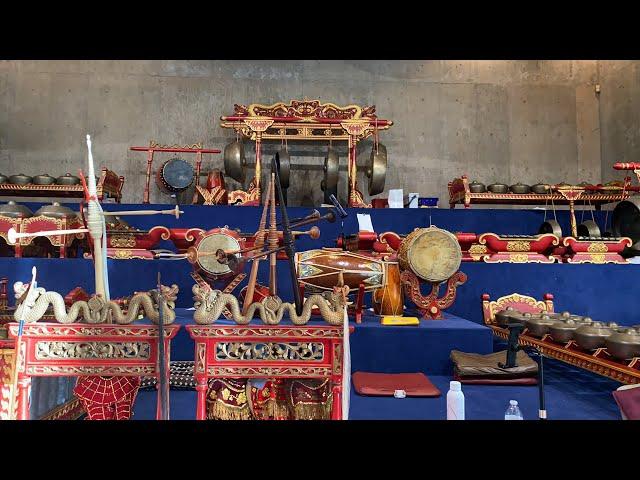 Wesleyan Javanese Gamelan Music and Dance