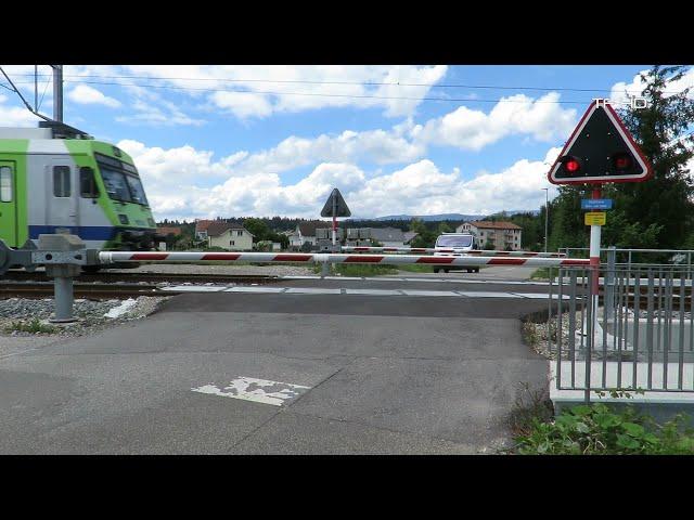 Railroad Crossing - Wiler (CH) - Bahnübergang Zälglistrasse , Passage à niveau