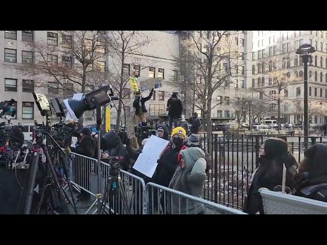 Protesters Rally Outside NYC Courthouse in Support of Luigi Mangione