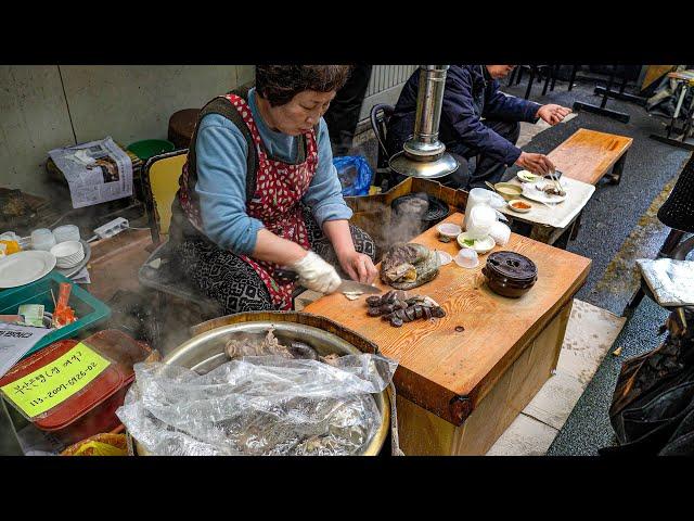 Local Sundae Restaurant with a 40-year-old Tradition of Grilling Sundae on Briquette Fire