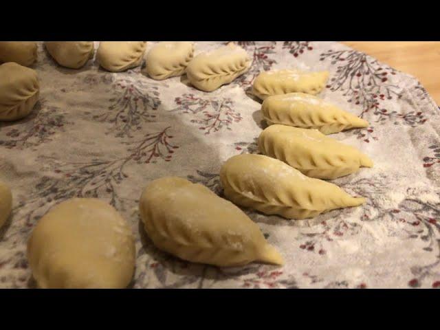 Come chiudere i Culurgiones- How to close Sardinian Culurgiones (traditional ravioli)