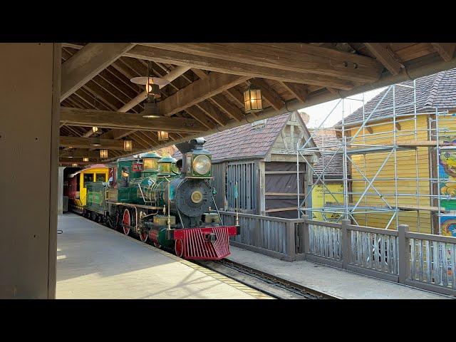 Walt Disney World Magic Kingdom Express Train ride, full loop with the Lillie Bell.