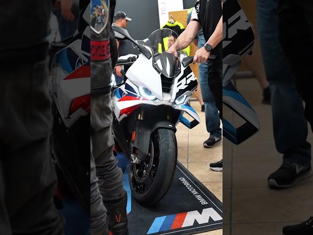 2025 BMW S1000RR | First Look! | MOTORRAD Sportbike