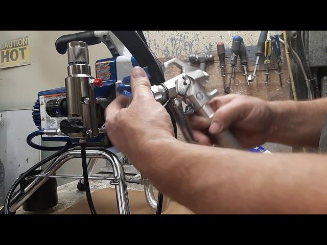 How to use a Graco 390 airless sprayer