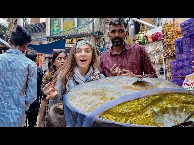 Eating INDIAN Vegetarian STREET FOOD with a Local! 