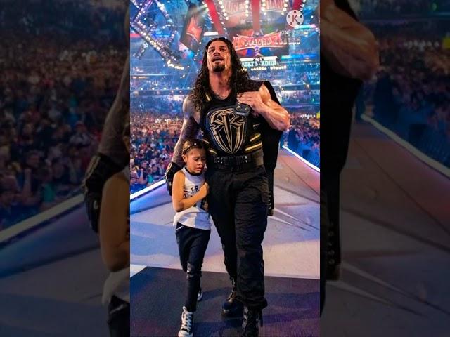 Roman Reigns with his family 