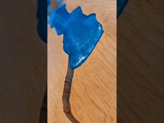 Ocean Blue Epoxy River Pour | KingEpoxyCrafts | #epoxy #epoxyresin #oddlysatisfying #handmade #diy