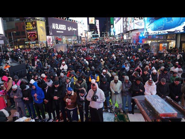 LIVE TARAWEEH IN TIMES SQUARE!