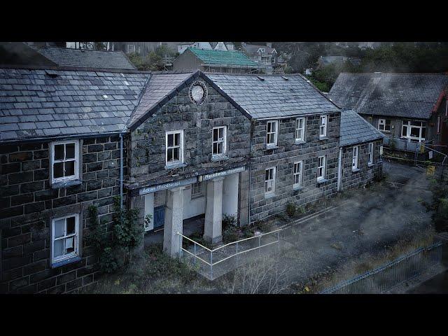 So Haunted No One Will Enter! Alone in UK Most Haunted Abandoned Hospital!