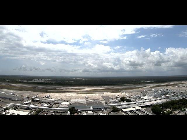 Aeropuerto Cancún "Miniatura" - Timelapse UHD/4K