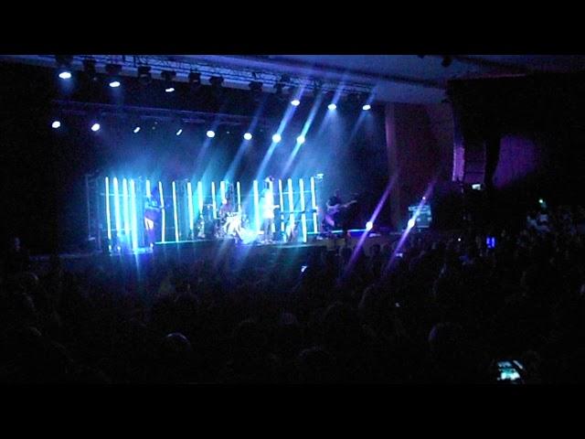 LP (Laura Pergolizzi) - "Into the Wild" live at Grand Hall Siberia (Krasnoyarsk)