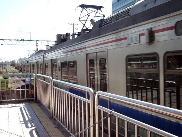 Seoul Metro 4000-series Line 4 train arriving at Geumjeong