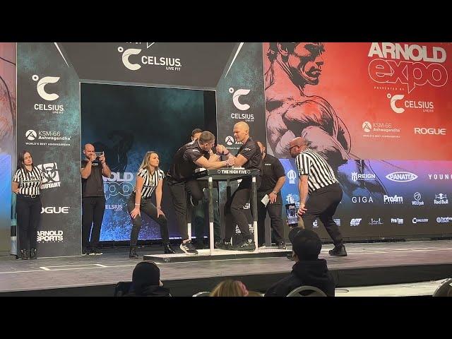 THE BEST ARMWRESTLING MATCH AT ARNOLD CLASSIC 2025 | ILIYAN VALKOV VS ALEXANDER KURDYUKOV FINAL 70KG