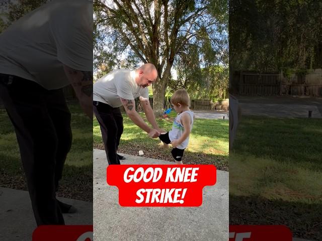 Breaking board with knee strike #karate #taekwondo #florida #fun