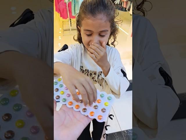 زوزو تختار الحلا وهيا مغمضة  #شفا #اكسبلور #كيدز #funny #ليشا