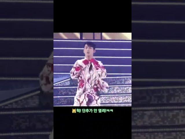 [2PM 택연/우영] 암욜맨 단추 뜯기에 실패했을 때 투피엠의 반응은?!