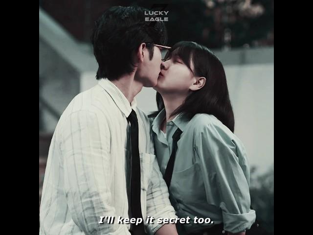 Their first kiss after comfort each other! 🫂 #LoveNextDoor #kimjieun #yunjion #kdrama #koreandrama