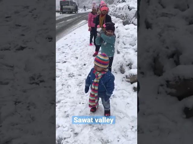 Sawat valley| Bacha Party |kalam valley|snow fall |road trip to swat