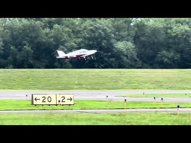 Cessna 172 and a piper Cherokee do pattern work at Brainard airport ￼#t￼akeoff #landing #shortfield